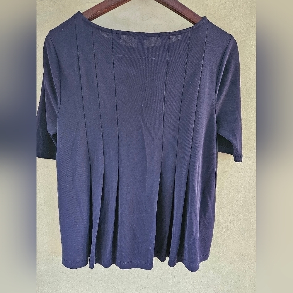 Ann Taylor Navy Short Sleeve Peplum Blouse-Size XSMALL - Picture 2 of 3